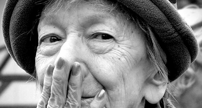 Wislawa Szymborska - Addio a una vista