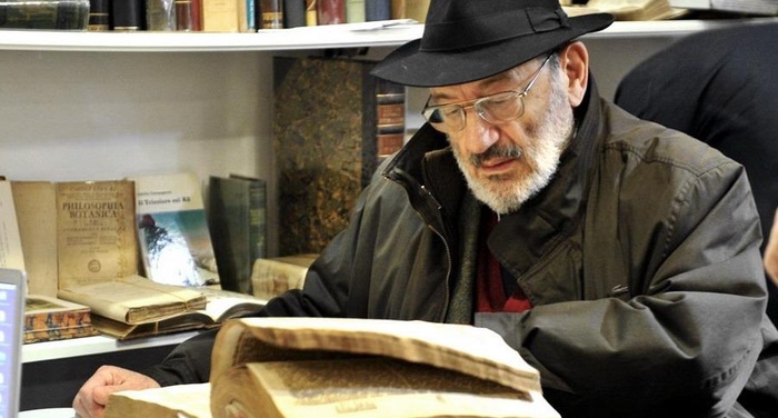 Umberto Eco - La funzione principale della biblioteca è di scoprire dei  libri di cui non si