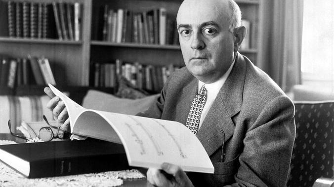 Theodor Adorno - La differenza tra commedia e tragedia