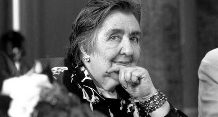 Alda Merini - I poeti lavorano di notte Alda Merini - I poeti lavorano di notte