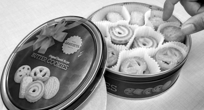 Haruki Murakami - La vita è come una scatola di biscotti Haruki Murakami - La vita è come una scatola di biscotti