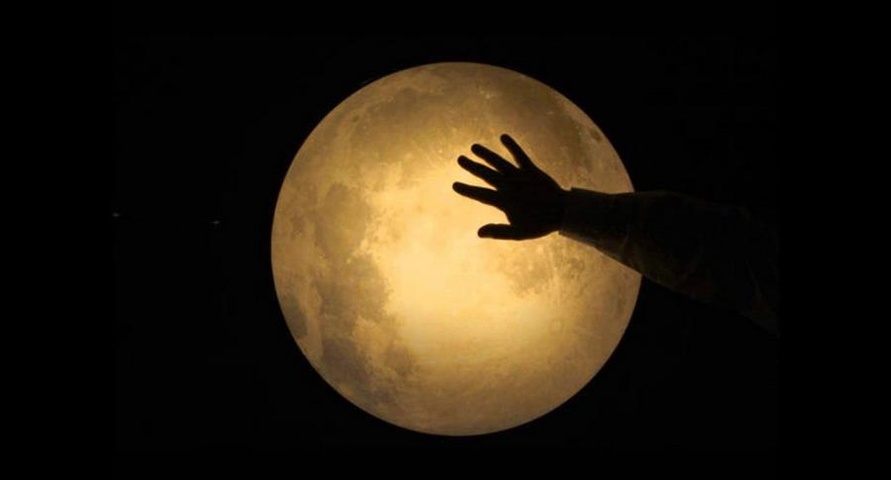 Federico Garcia Lorca - Potessero le mie mani sfogliare la luna