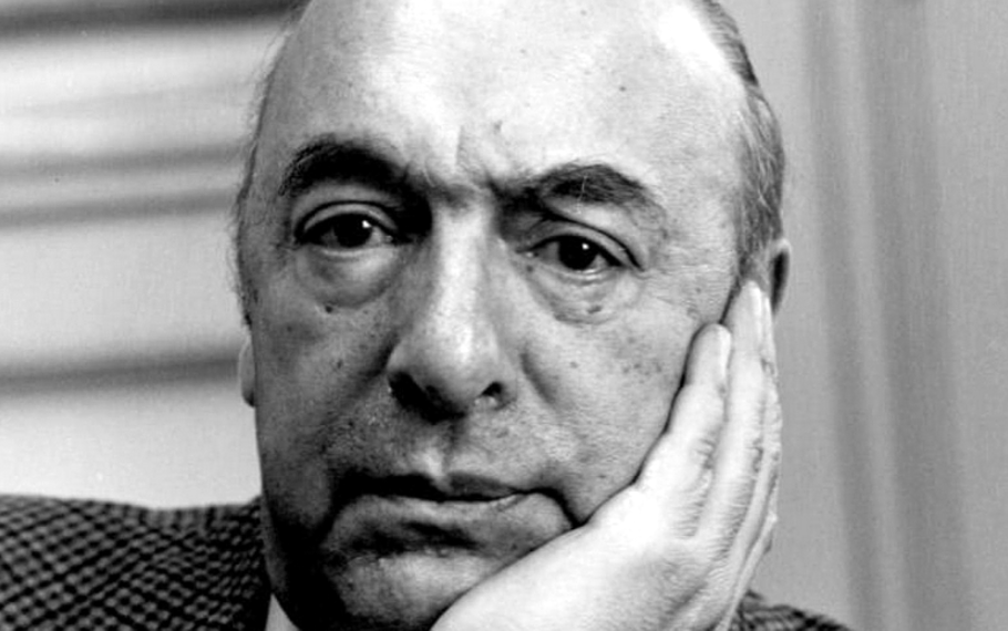 Pablo Neruda - Quasi fuori del cielo