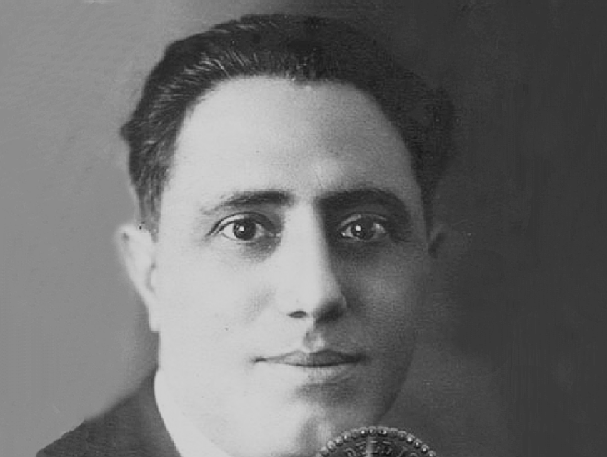 Luigi Russo - Dietro una lingua