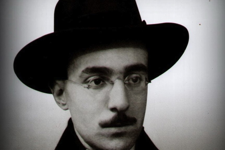 Fernando Pessoa - Leggere  sognare per mano altrui