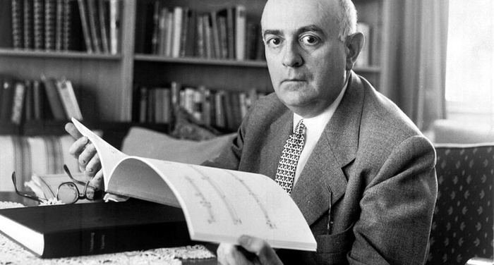 Theodor Adorno - La differenza tra commedia e tragedia